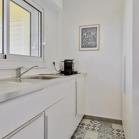 Διαμέρισμα Flat W Balcony Facing The Ocean - - Welkeys Ανγκλέ